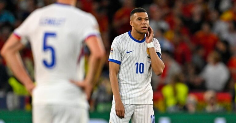 Mbappé, the controversial gesture
