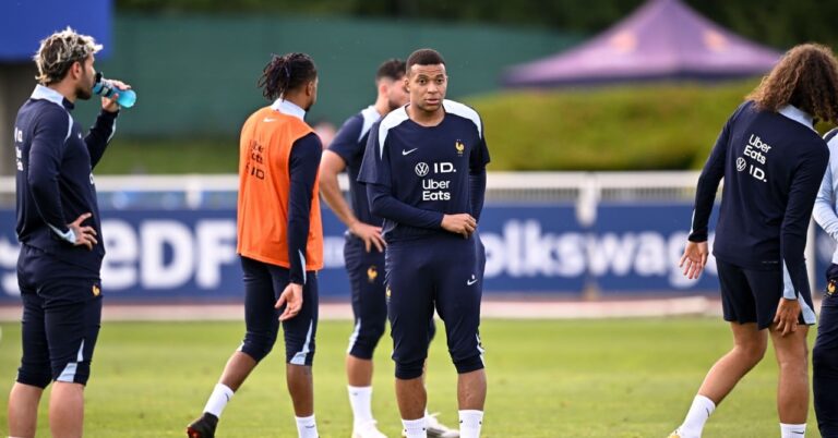 Mbappé, two players of the Blues subject to him