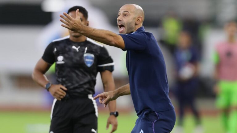 Mondial of clubs: Javier Mascherano defies PSG
