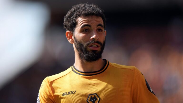 The transfer of Rayan Aït-Nouri to Manchester City reports Gros to SCO