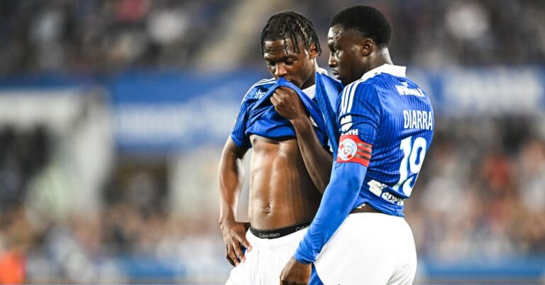 Thunderbolt for RC Strasbourg!