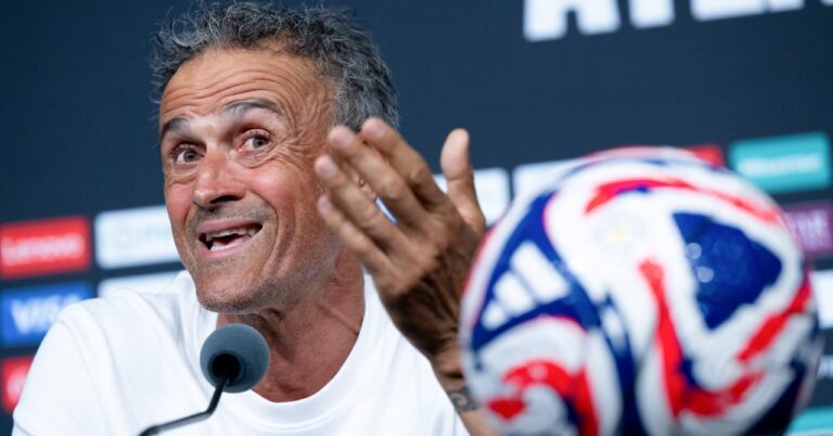Falling PSG at 9 against 11: the crazy reactions of Luis Enrique and his players