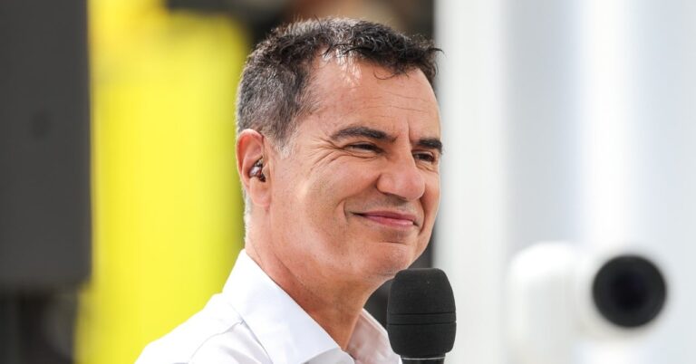 Laurent Luyat, which club supports the host?