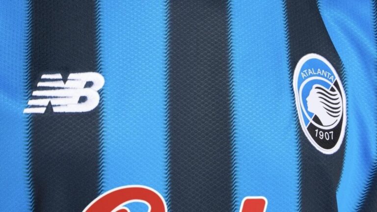 Atalanta unveils her 2025/2026 home jersey