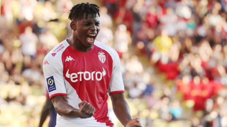 AC Milan does not let go of Breel Embolo