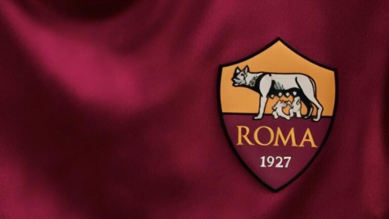 AS Roma unveils its home jersey for 2025/2026