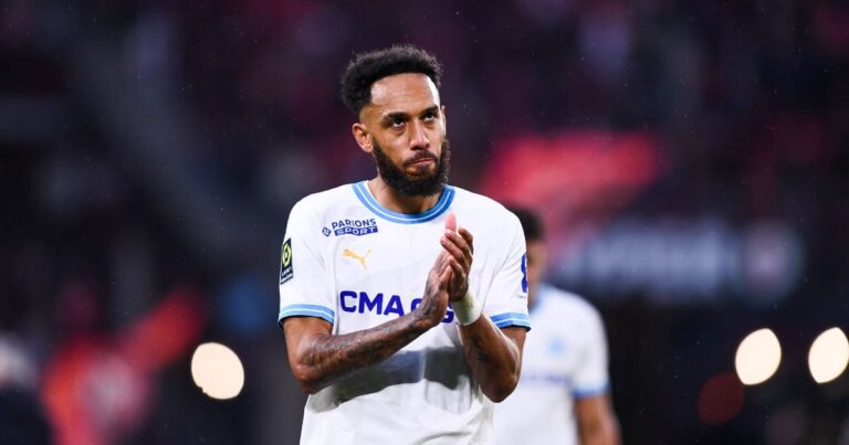 Aubameyang, it's official