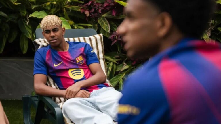 Barça unveils its new 2025/2026 home jersey