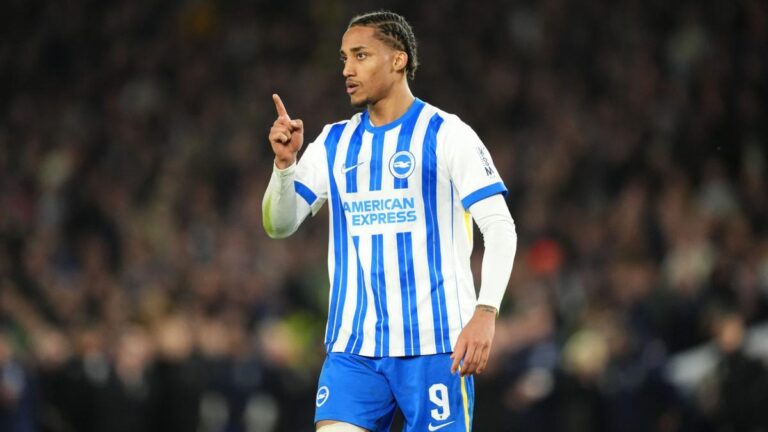 Chelsea offers himself a new striker with Joao Pedro
