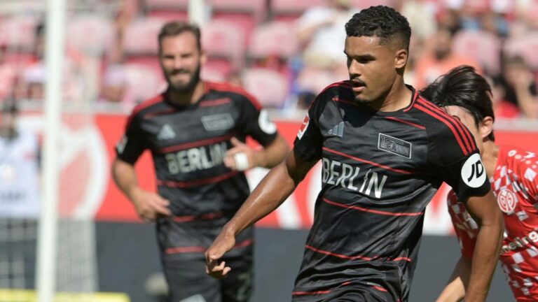 Danilho Deokhi pleases OL