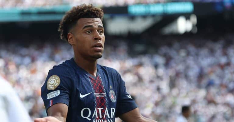 Desired gifted tackled by a relative of Neymar