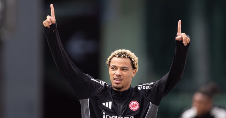 Ekitike to Liverpool, it's confirmed!