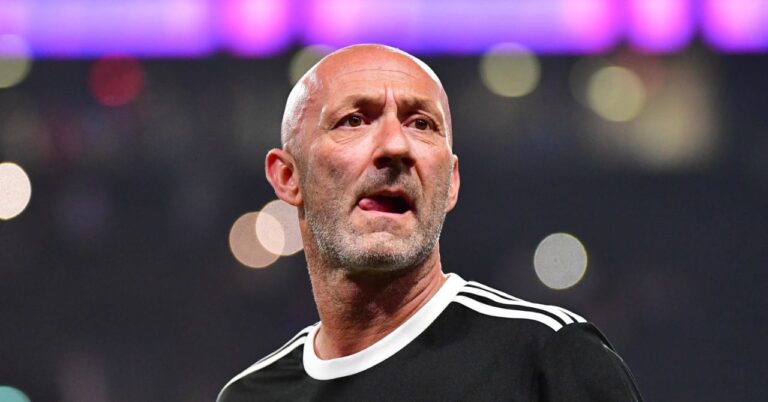 Fabien Barthez always has it bad: "I think there two or three times a month"