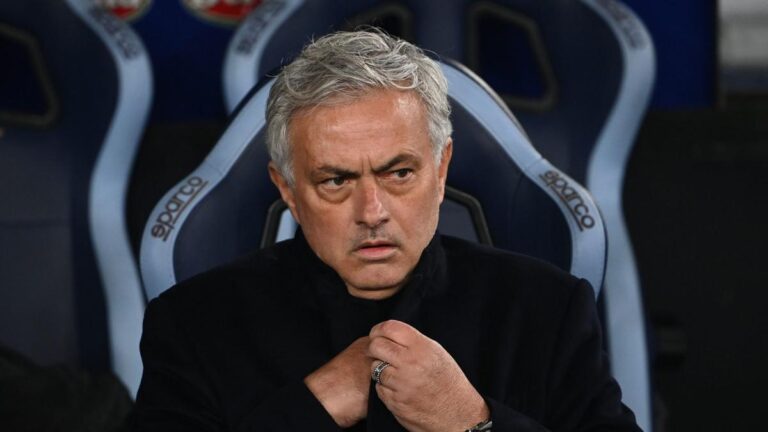 José Mourinho doubts Viktor Gyökeres