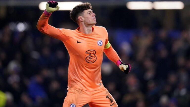 Kepa Arrizabalaga rebounds at Arsenal