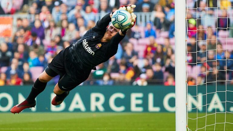 Marc-André Ter Stegen will miss 3 months of competition!