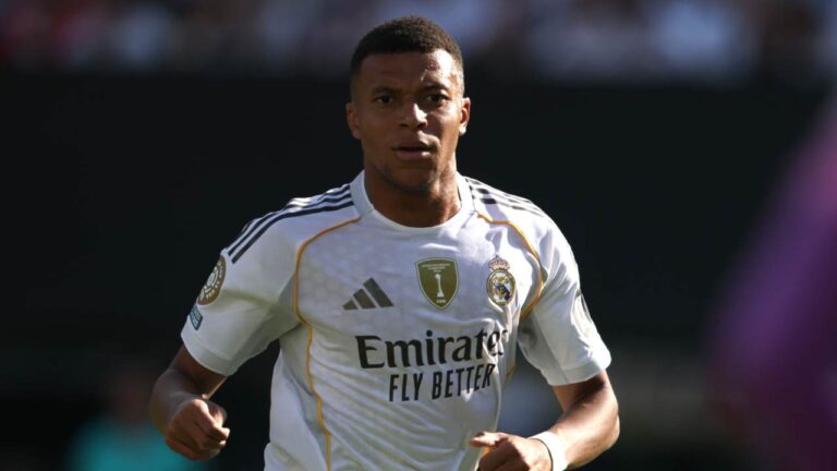 Mbappé, electric reunion with PSG?