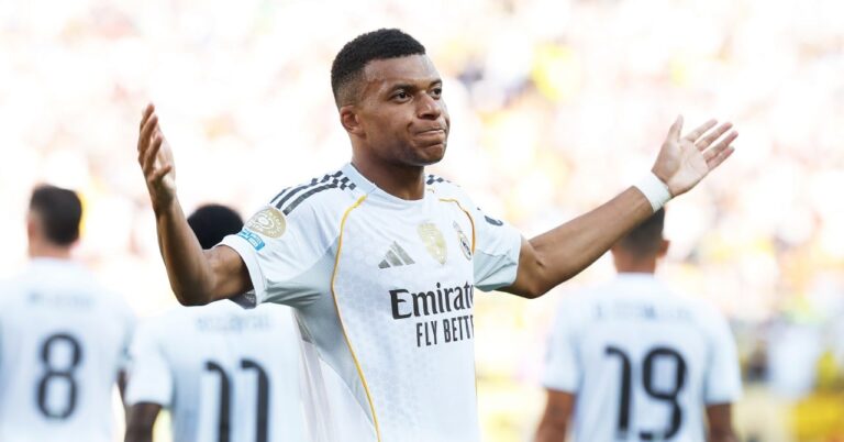 PSG-Real Madrid: Mbappé launches the match with a gesture that is talked about