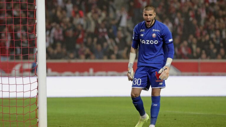 PSG drops a first offer for Lucas Chevalier!