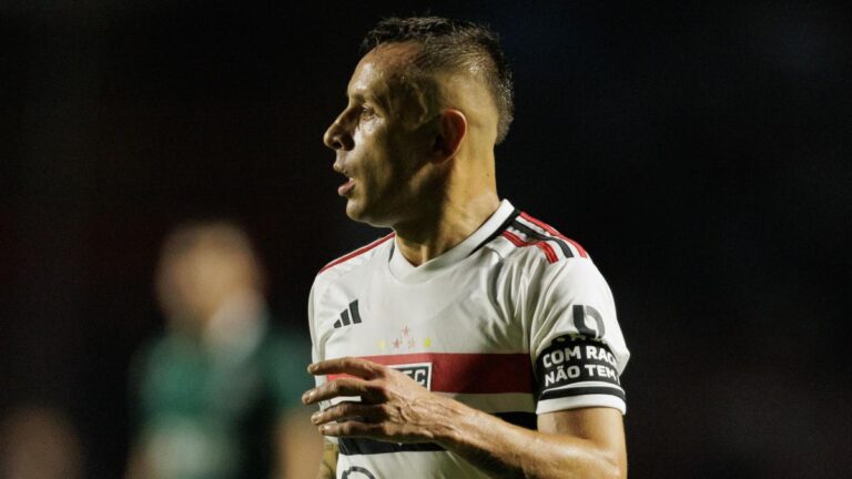 Rafinha, former Bayern Munich, confirms his retirement at 39 years old