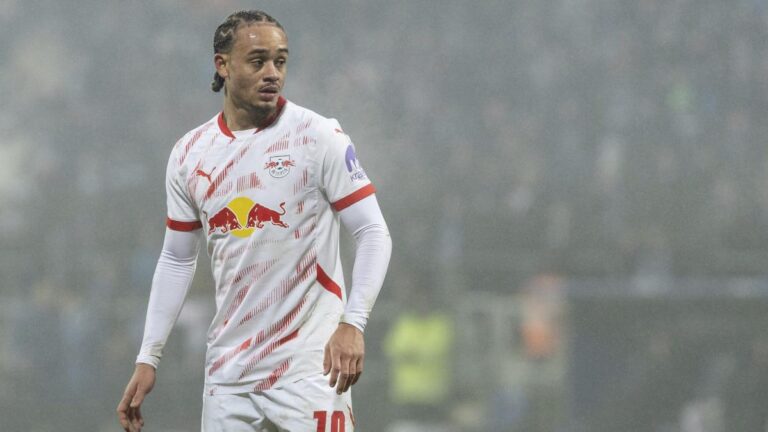 Xavi Simons approaches Chelsea