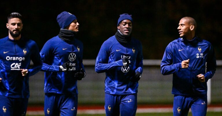 A blue of Deschamps in the turmoil