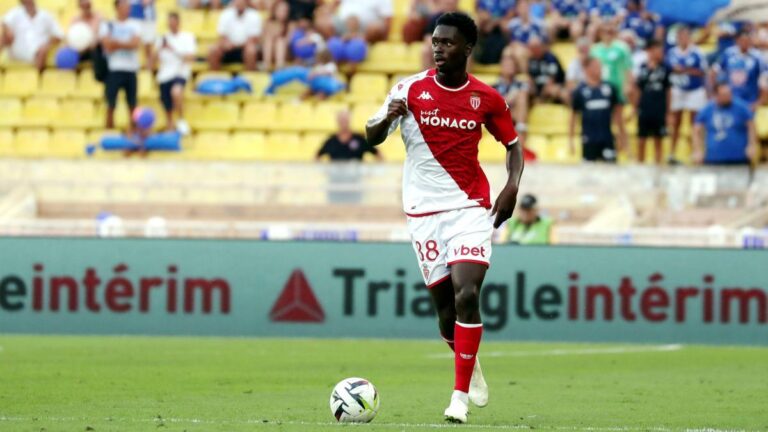 ASM: Soungoutou Magassa chose West Ham