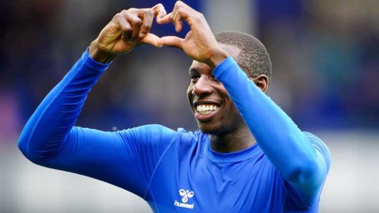 Abdoulaye Doucouré will engage with Neom SC