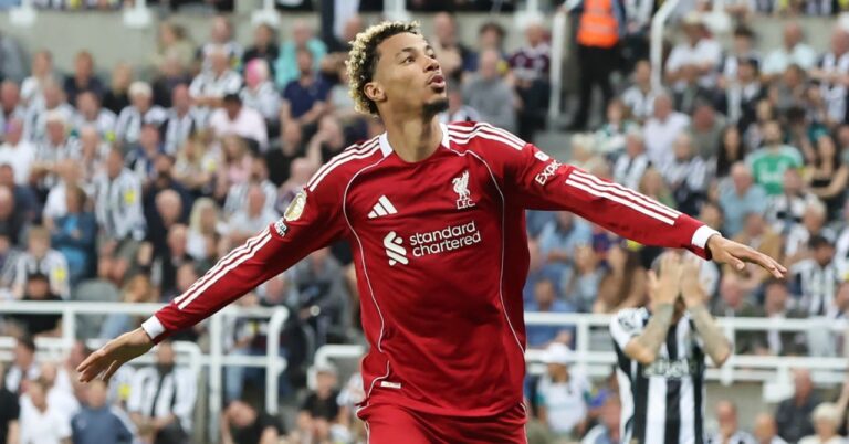 "An exciting arrival", a valid ekitike liverpool legend!