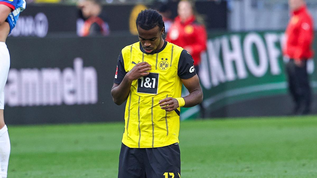 Borussia Dortmund will recruit two Chelsea players