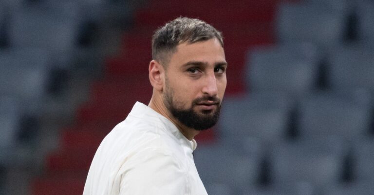 Donnarumma's agent lights PSG