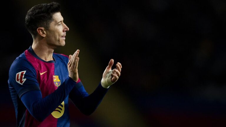 FC Barcelona announces a left thigh injury for Robert Lewandowski