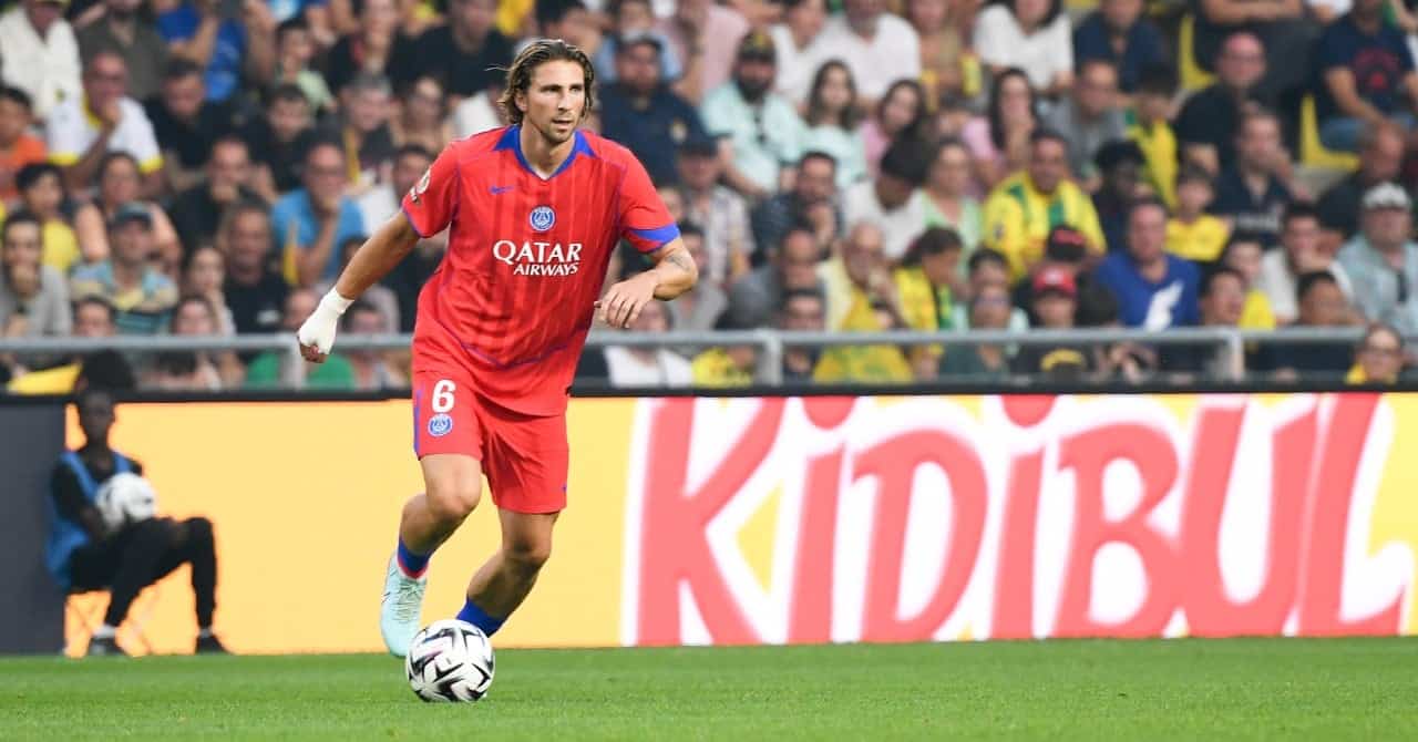 "It was great," Zabarnyi already under the spell of PSG and his supporters!