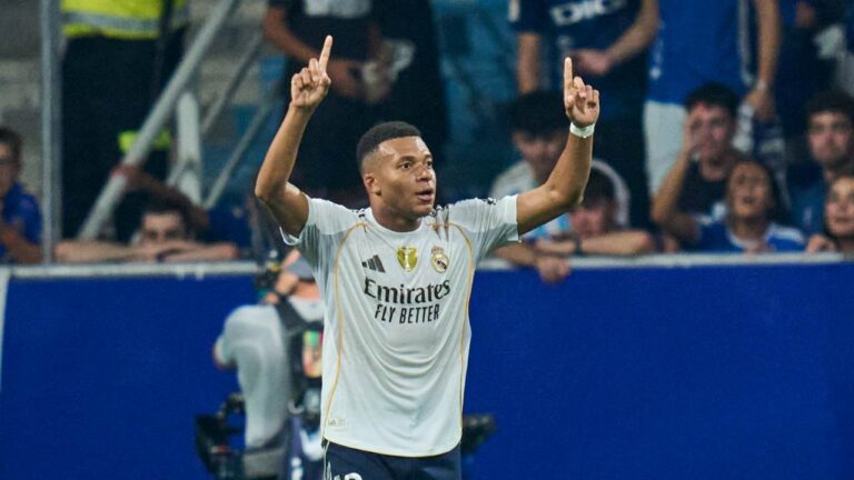 Kylian Mbappé strikes hard!