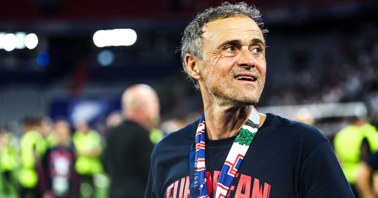 Luis Enrique escapes the patrol