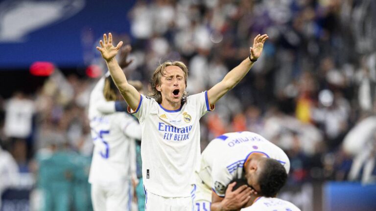 Luka Modrić welcomed as a hero in Milan for her official presentation