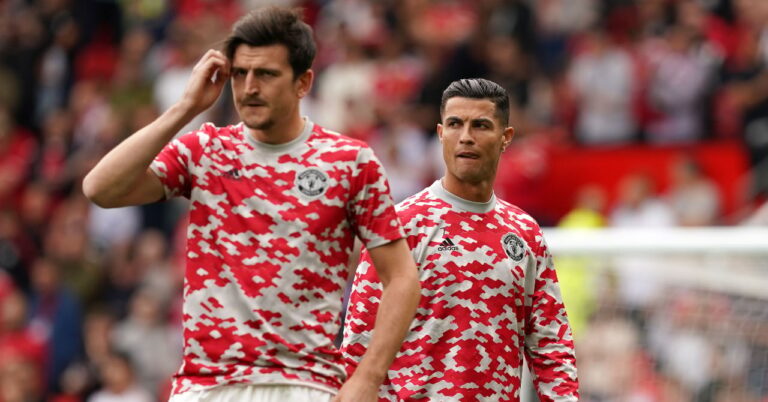 Maguire flies to the help of Ronaldo
