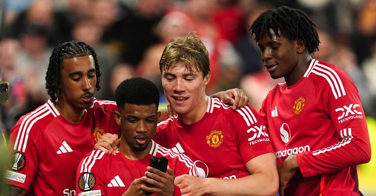 Man United shows the door to a flop