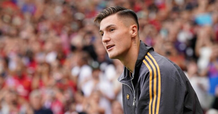 Man United: uncertainty for SESKO