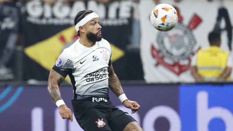 Memphis Depay has a funny liga proposal