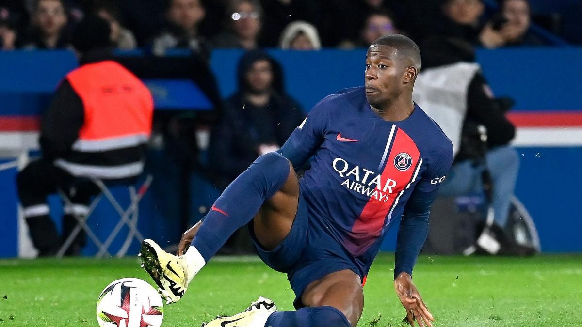 Mukiele's departure will bring € 13M to PSG