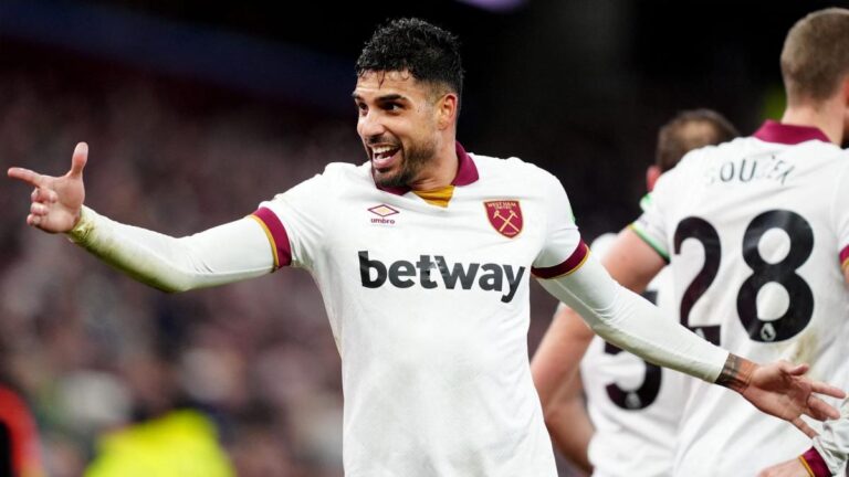 OM rushes to Emerson Palmieri