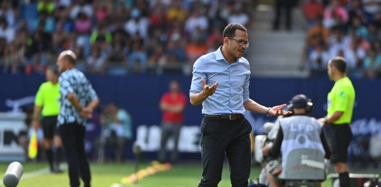 Strasbourg continues his magical summer! New curly (official) signing