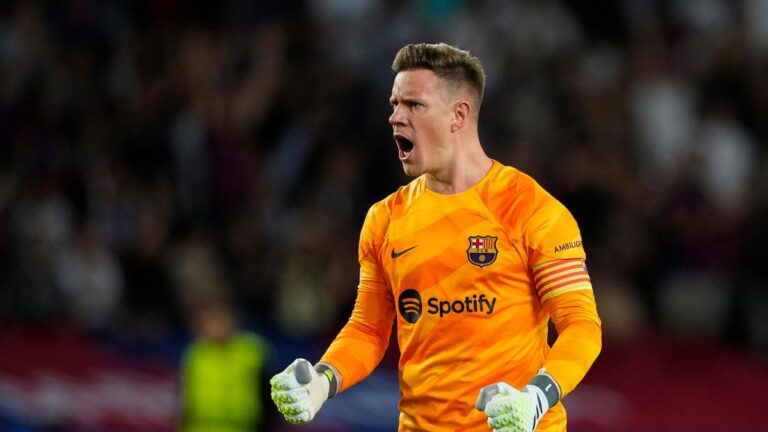The locker room of FC Barcelona flies to the aid of Marc-André Ter Stegen