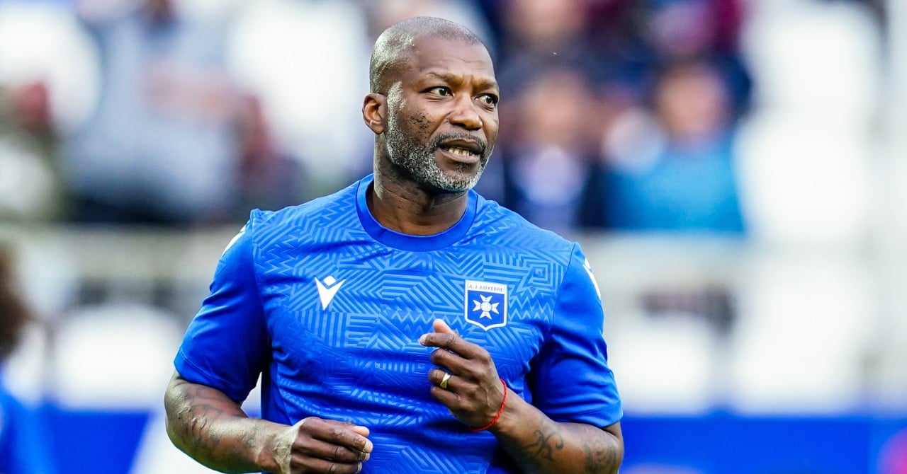 Djibril Cissé takes up Pierre Ménès de Vole
