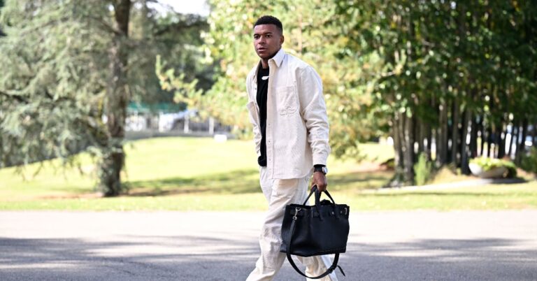 Amazing ! The shocking price of Mbappé's outfit when he arrived at the castle