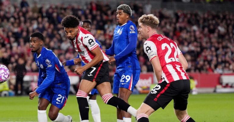 Chelsea stuck, Tottenham climbs