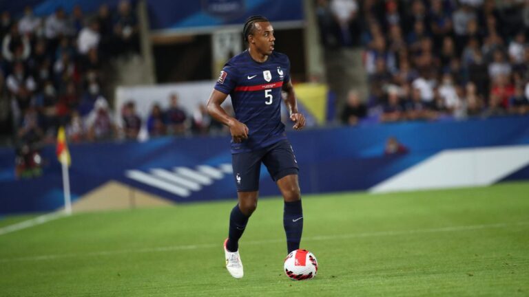 EDF: Koundé loves the Mbappé Captain