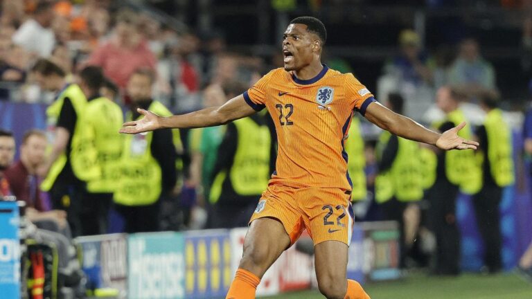 Inter: Denzel Dumfries opens the door to the Premier League