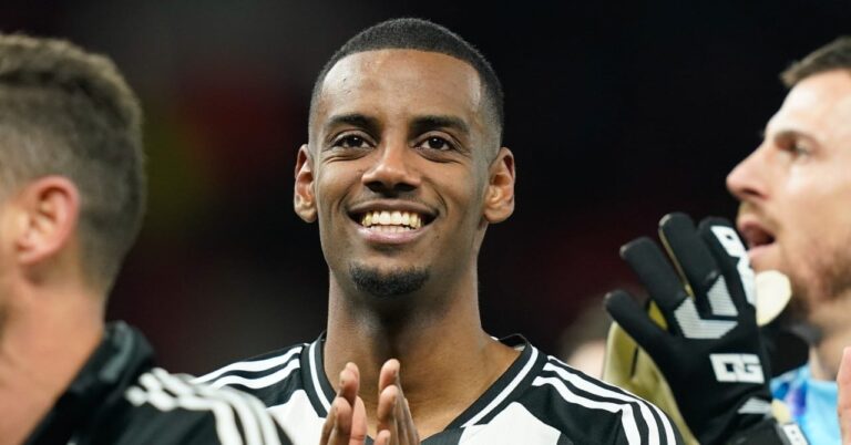 Isak in Liverpool for a record amount